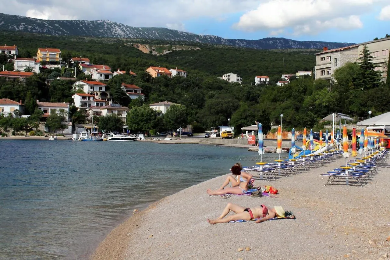 Apartments With A Swimming Pool Jadranovo, Crikvenica - 3238 Jadranovo