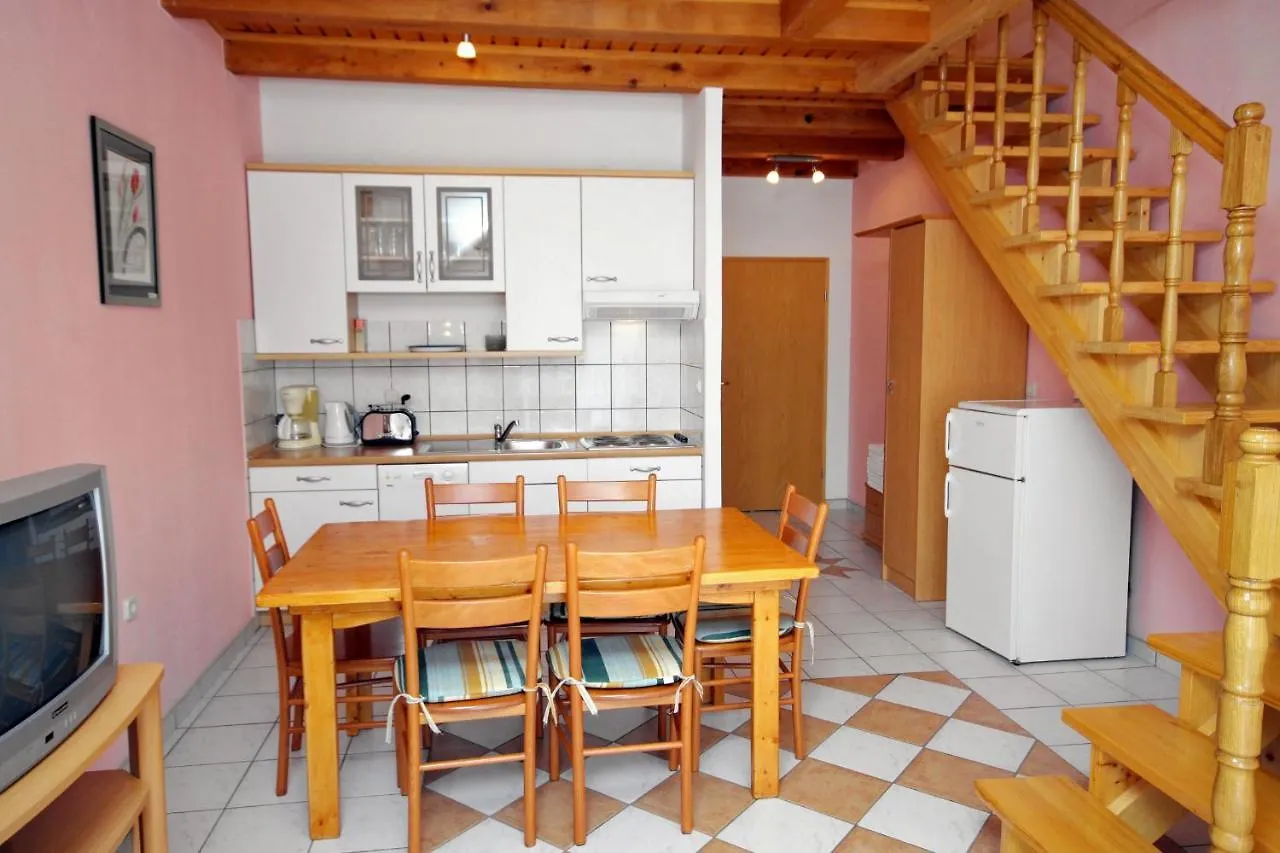 Apartments With A Swimming Pool Jadranovo, Crikvenica - 3238 Croatia