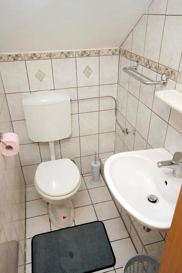 Apartments With A Swimming Pool Jadranovo, Crikvenica - 3238